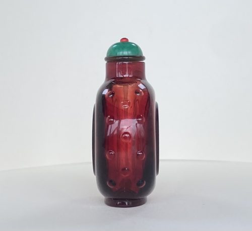 Glass ruby red, of small size with circular panel - Image 2